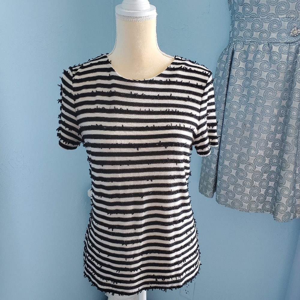 Talbots sequence striped textured top B19